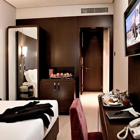 Western Goldenmile Milan