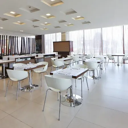 Hotel Western Goldenmile Milan 4*